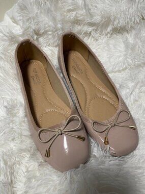 Top Moda  Flats Size 7 NWT